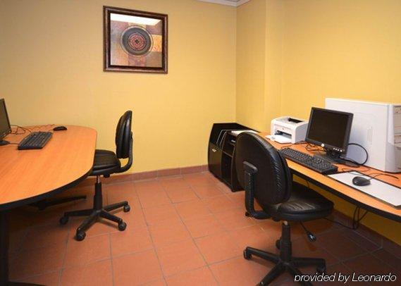 Clarion Suites Yuma Obchodní fotografie